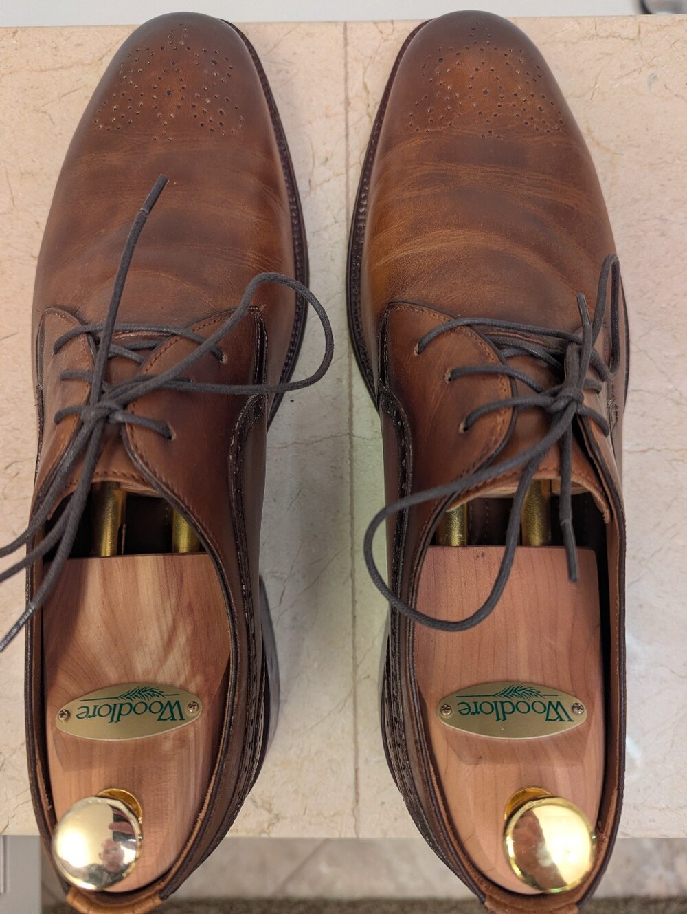 Johnston & Murphy Walnut Leather Derby Brogue Dress Shoes
